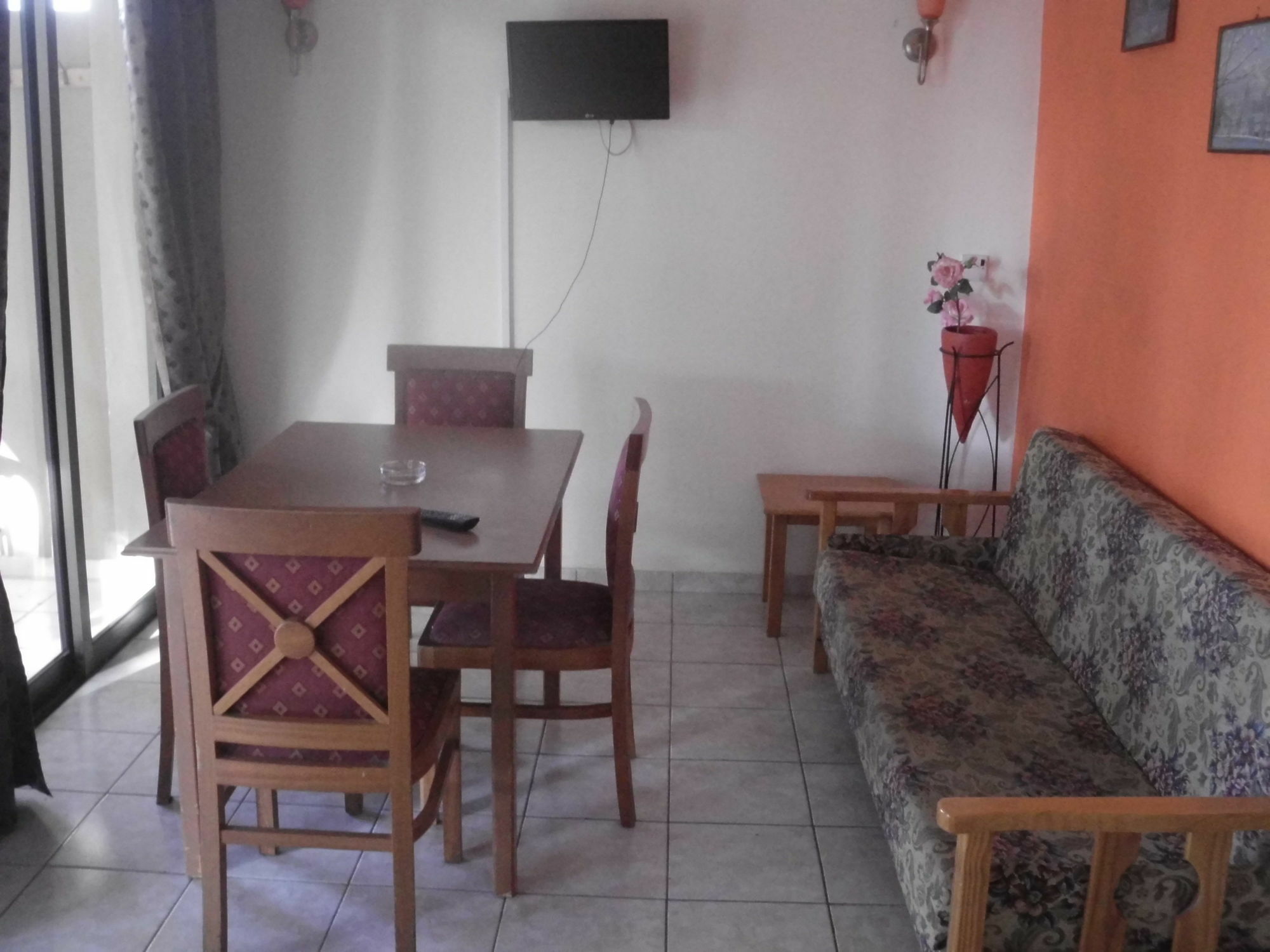 Anastasia Holiday Apartments Klorakas Bagian luar foto
